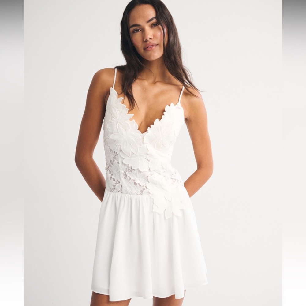 A&F Bra-free Lace Floral Mini Dress
